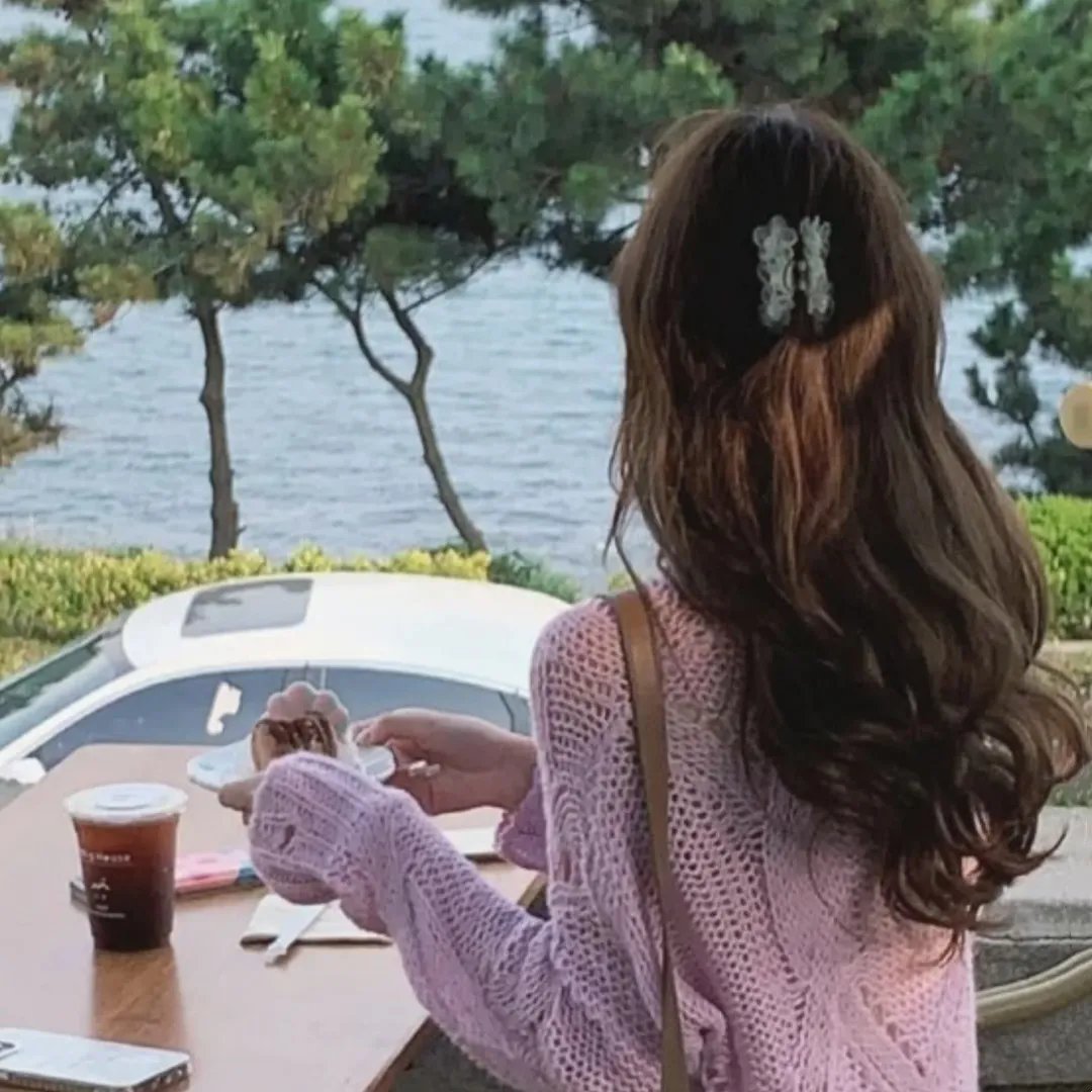 血染两山红